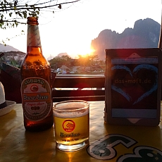 Am Fluss Nam Xong (Vang Vieng, Laos)